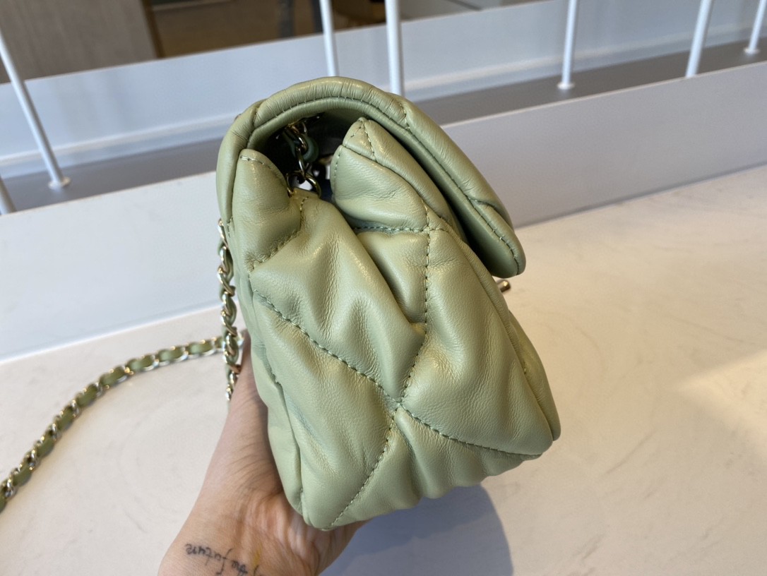 Chanel Small Flap Bag Gold Hardware Green For Women, Women’s Handbags, Shoulder Bags 7.5in/19cm