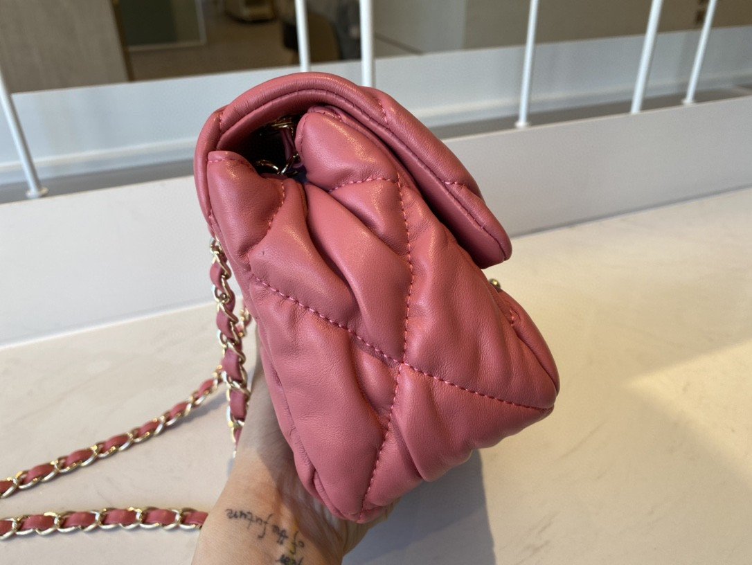 Chanel Small Flap Bag Gold Hardware Pink For Women, Women’s Handbags, Shoulder Bags 7.5in/19cm