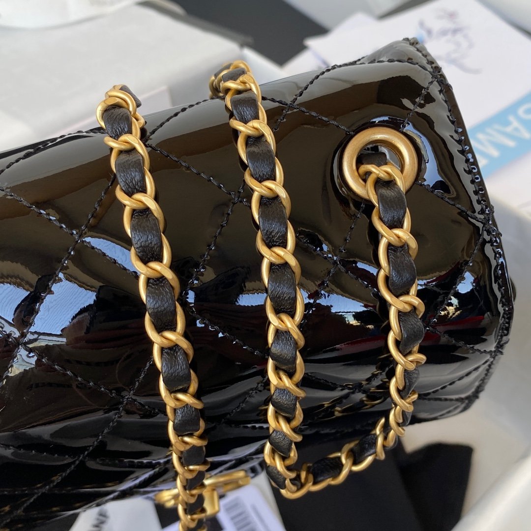 Chanel Small Floor Pack Black For Women, Women’s Bags 7.6in/19.5cm AS3649 94305