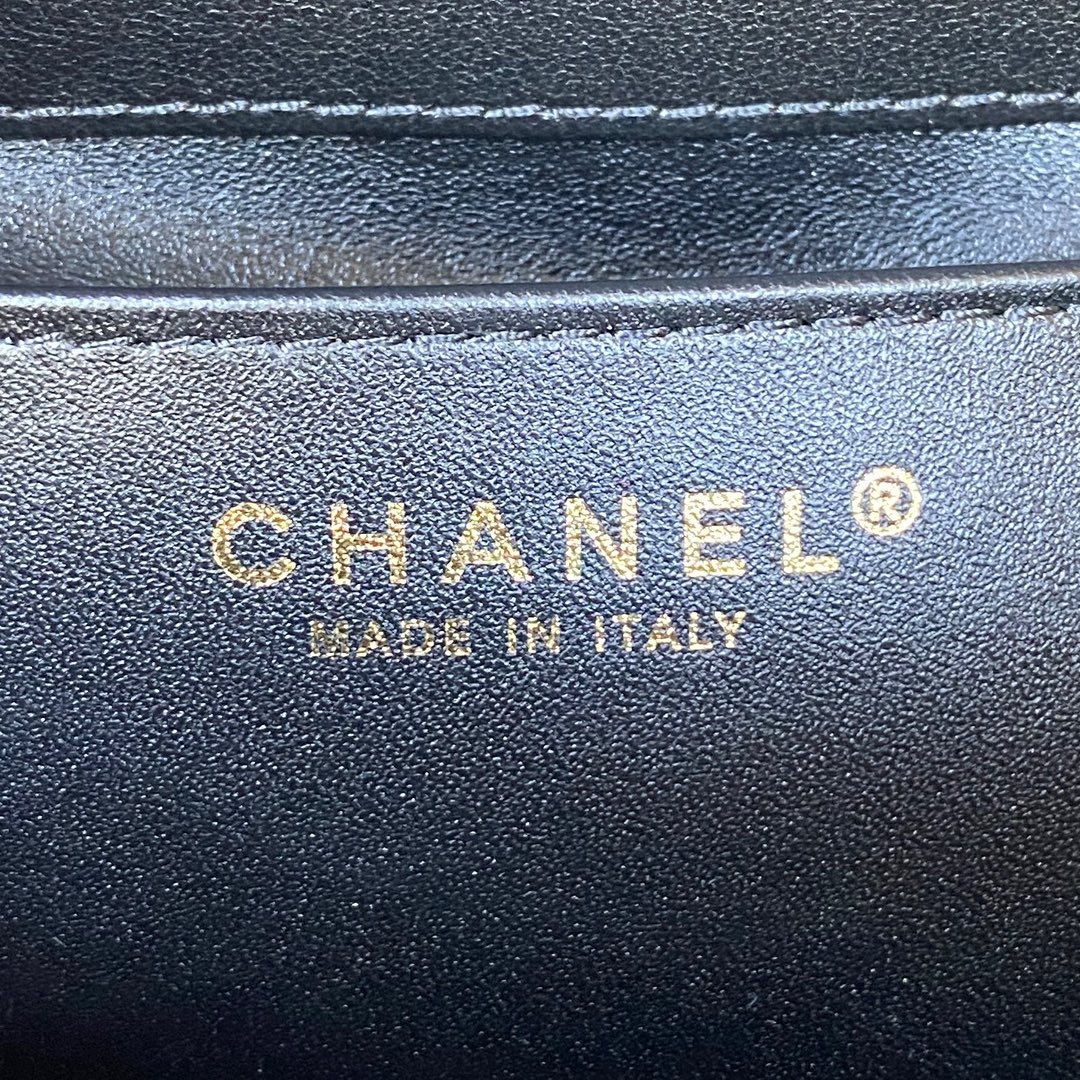 Chanel Small Floor Pack Black For Women, Women’s Bags 7.6in/19.5cm AS3649 94305