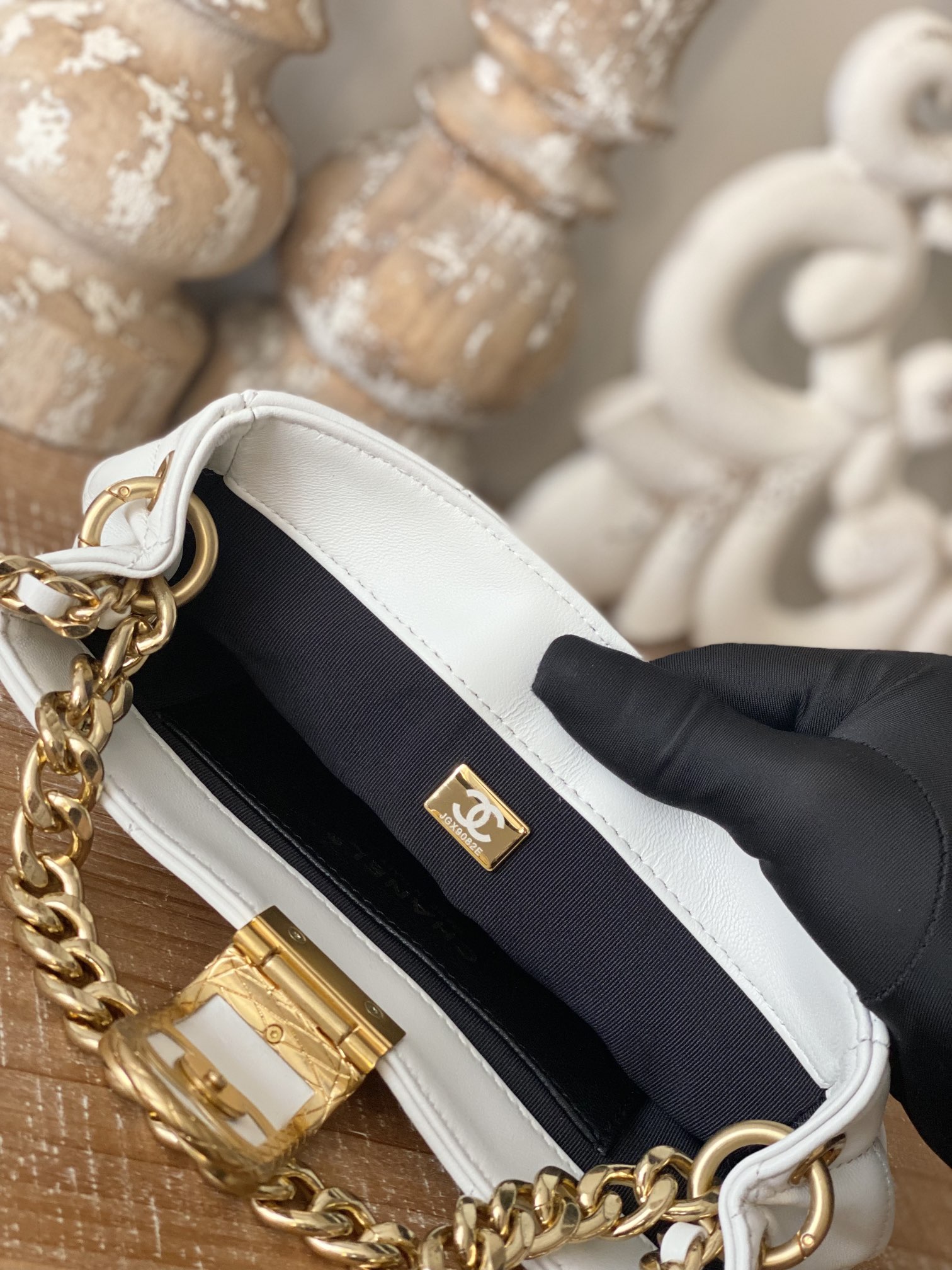 Chanel Small Hobo Bag Gold Hardware White For Women, Women’s Handbags, Shoulder Bags 7.5in/19cm