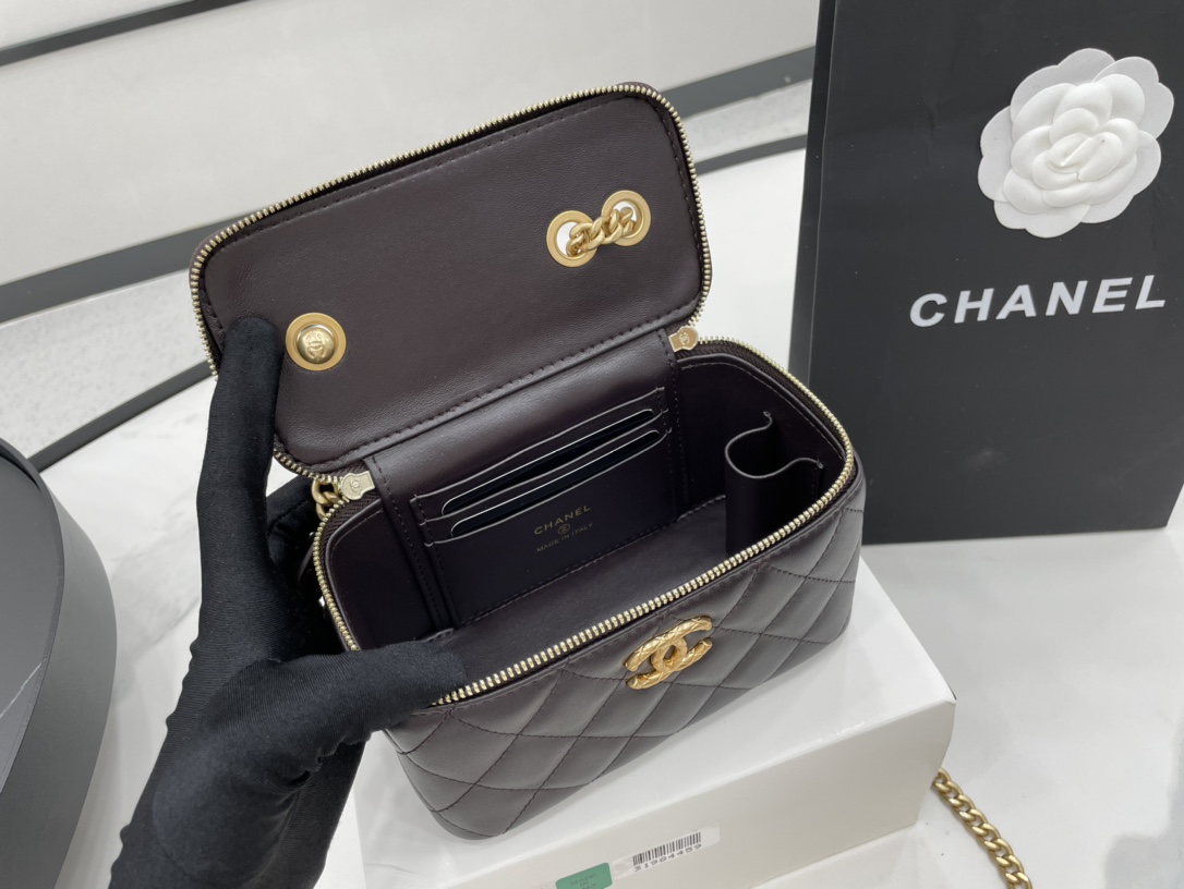 Chanel Small Vanity Case Coffee For Women, Women’s Bags 5.9in/15cm