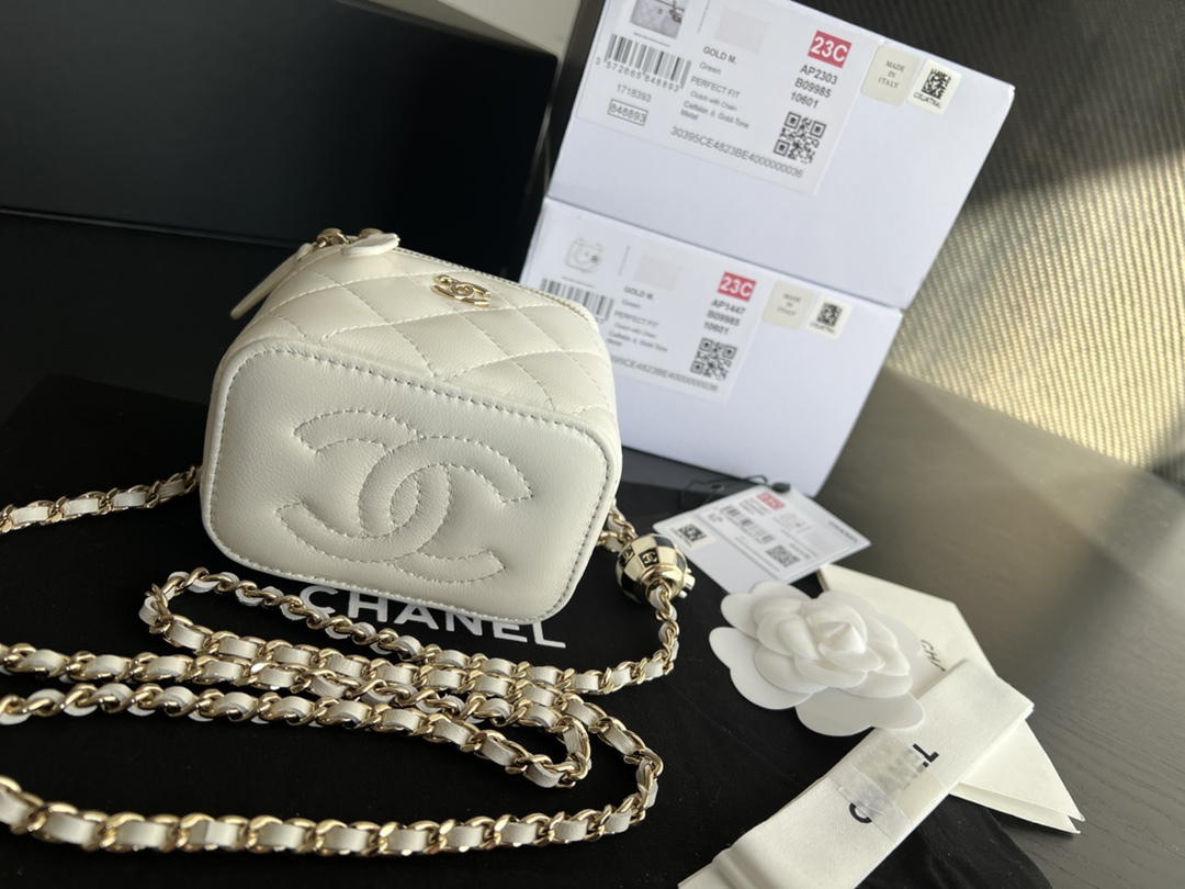Chanel Small Vanity With Chain Shoulder Bag White/Black For Women 4.3in/11cm