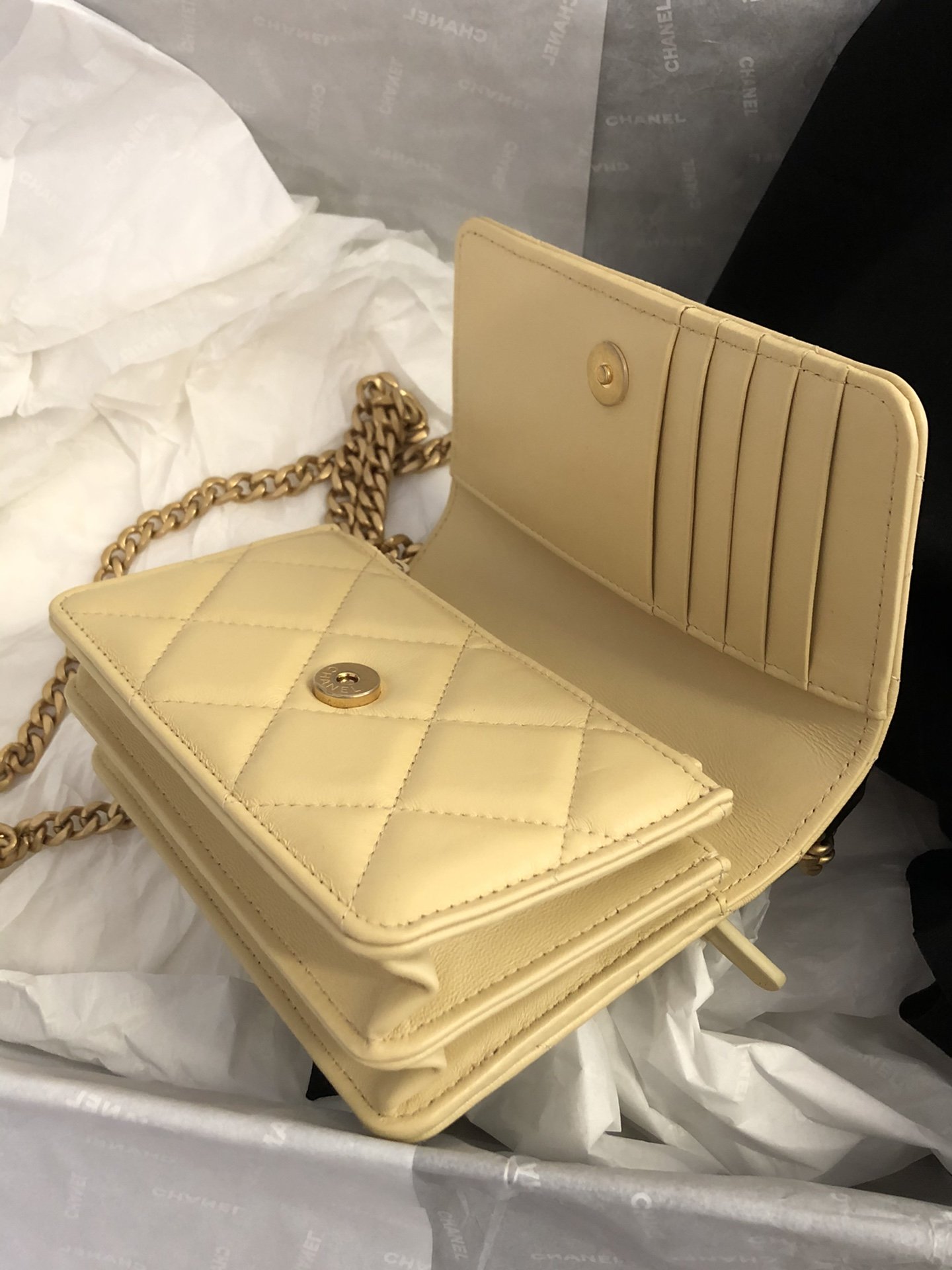 Chanel Spring And Summer 22C Yellow For Women, Women’s Bags 6.1in/15.5cm