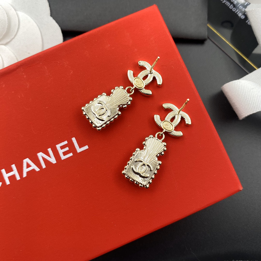 Chanel Square Big Jewel Earrings Gold Tone For Women
