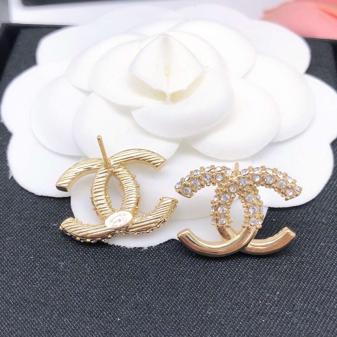 Chanel Stud Earrings Gold For Women – ougold