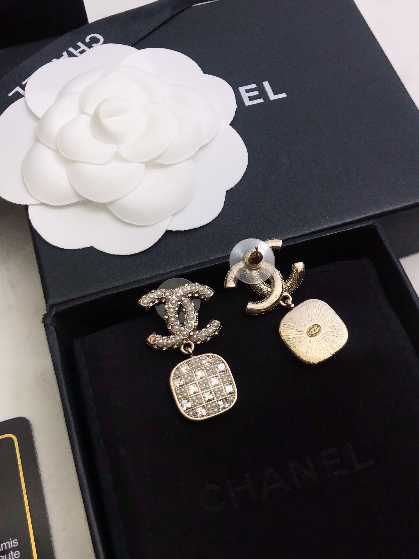 Chanel Stud Earrings Gold For Women