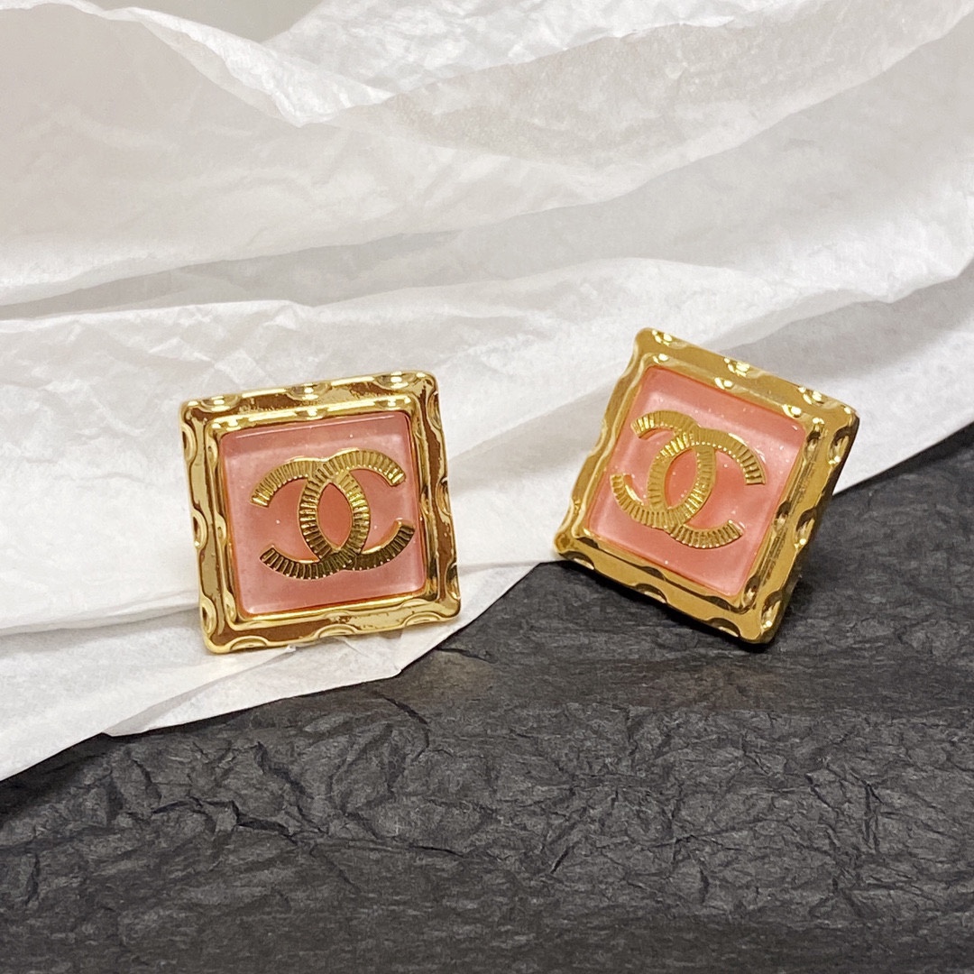Chanel Stud Earrings Pink For Women