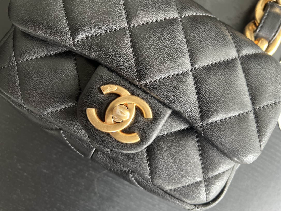 Chanel Trendy Cc Flap Bag Balck/ Purple For Women 6.7 in / 17 cm
