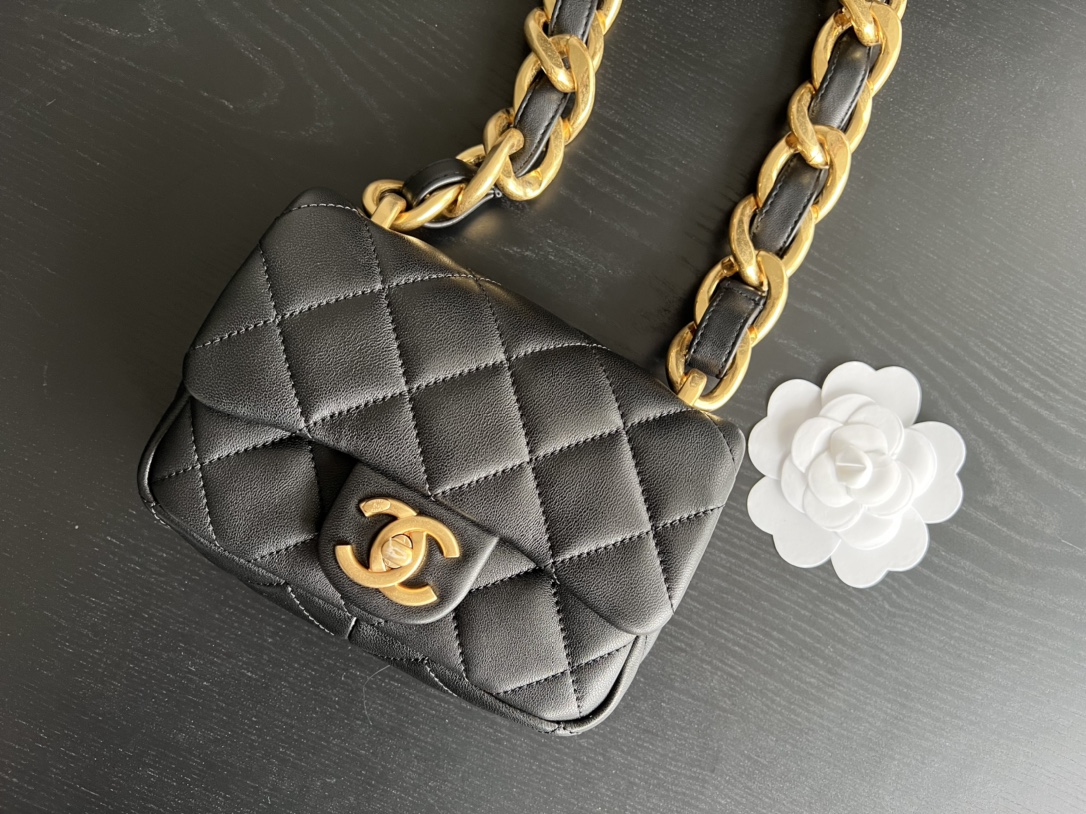 Chanel Trendy Cc Flap Bag Balck/ Purple For Women 6.7 in / 17 cm