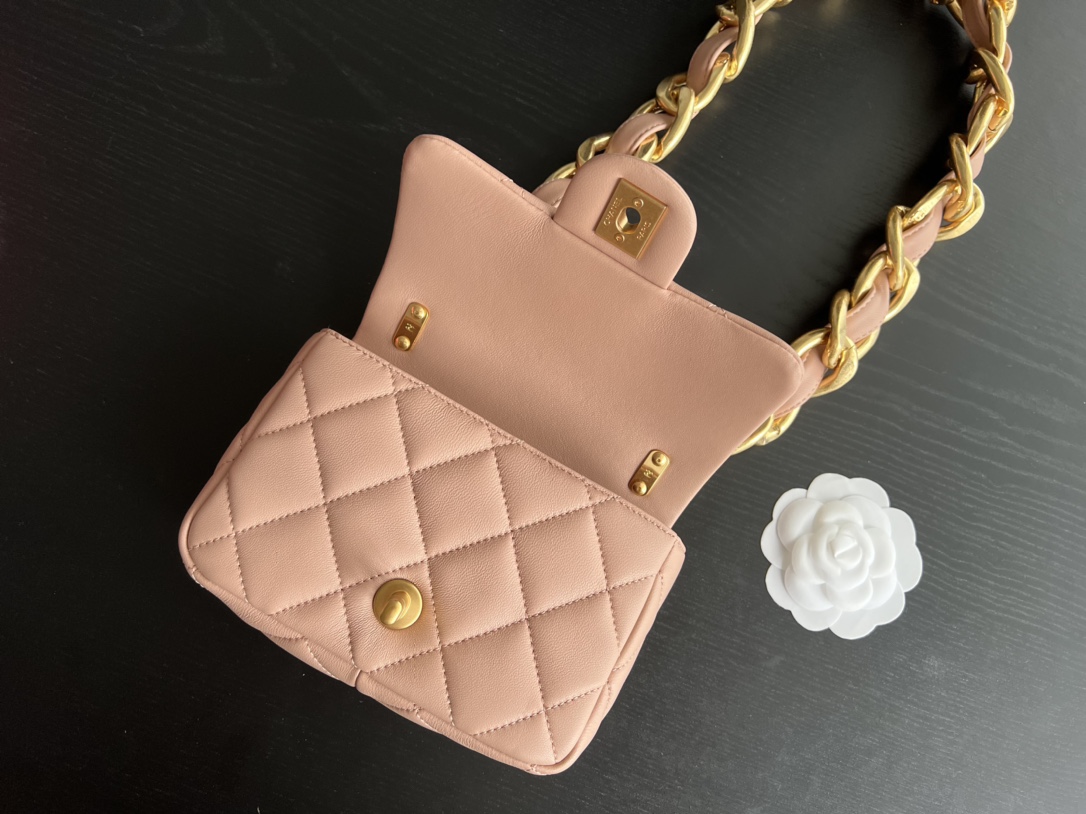 Chanel Trendy Cc Flap Bag White/ Beige For Women 6.7 in / 17 cm