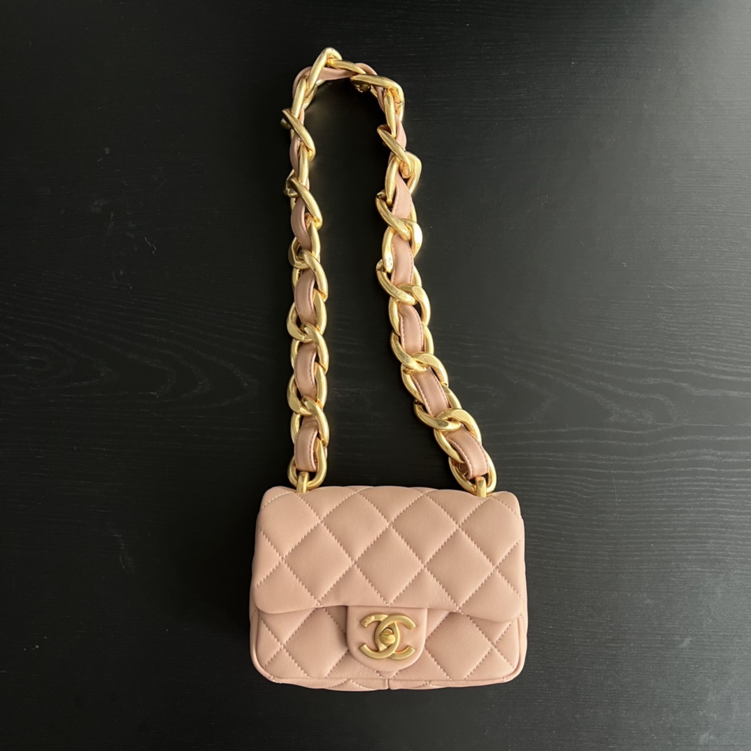Chanel Trendy Cc Flap Bag White/ Beige For Women 6.7 in / 17 cm