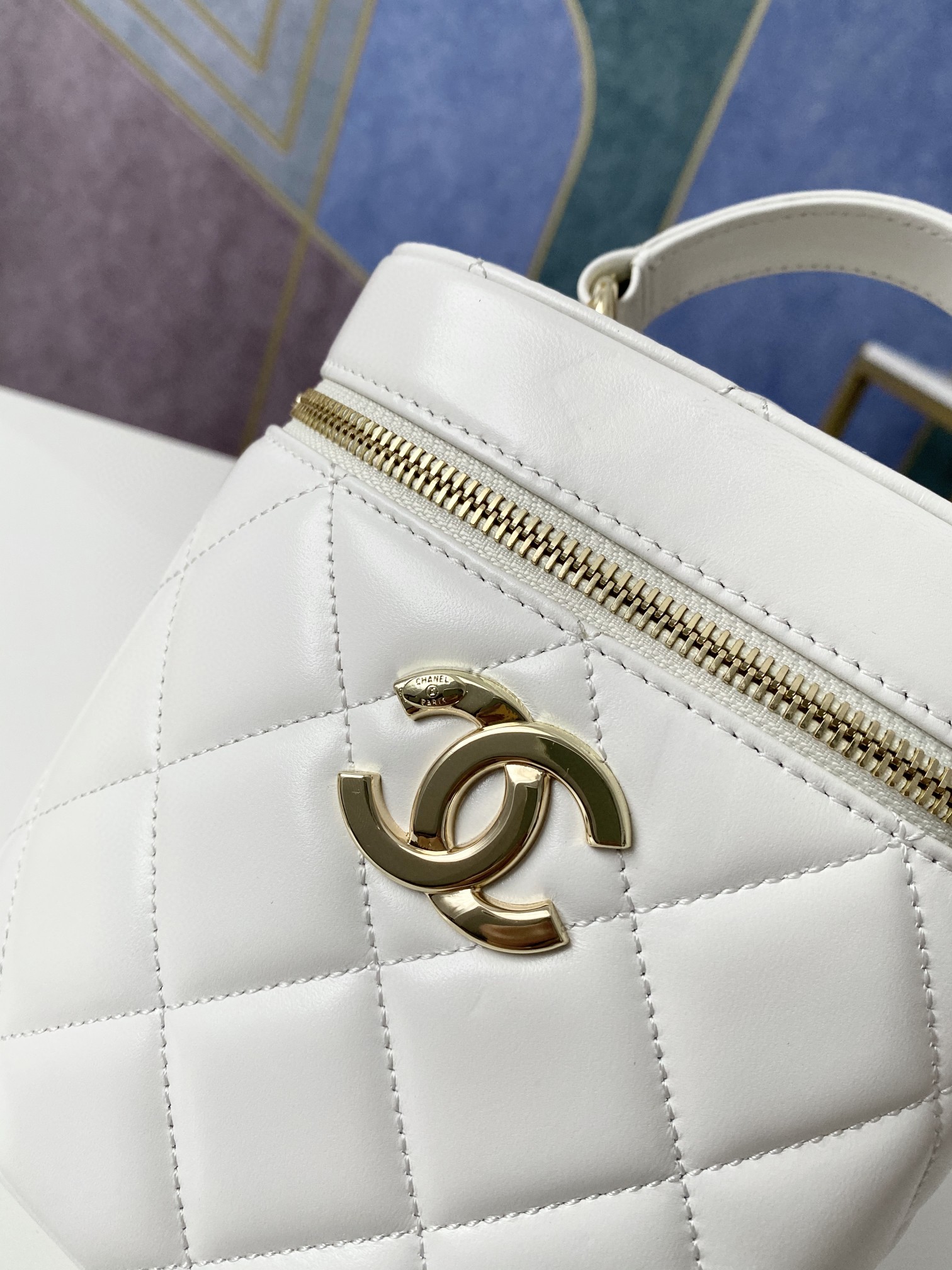 Chanel Vanity Case Gold Hardware White For Women, Women’s Handbags, Shoulder Bags 9.4in/24cm 