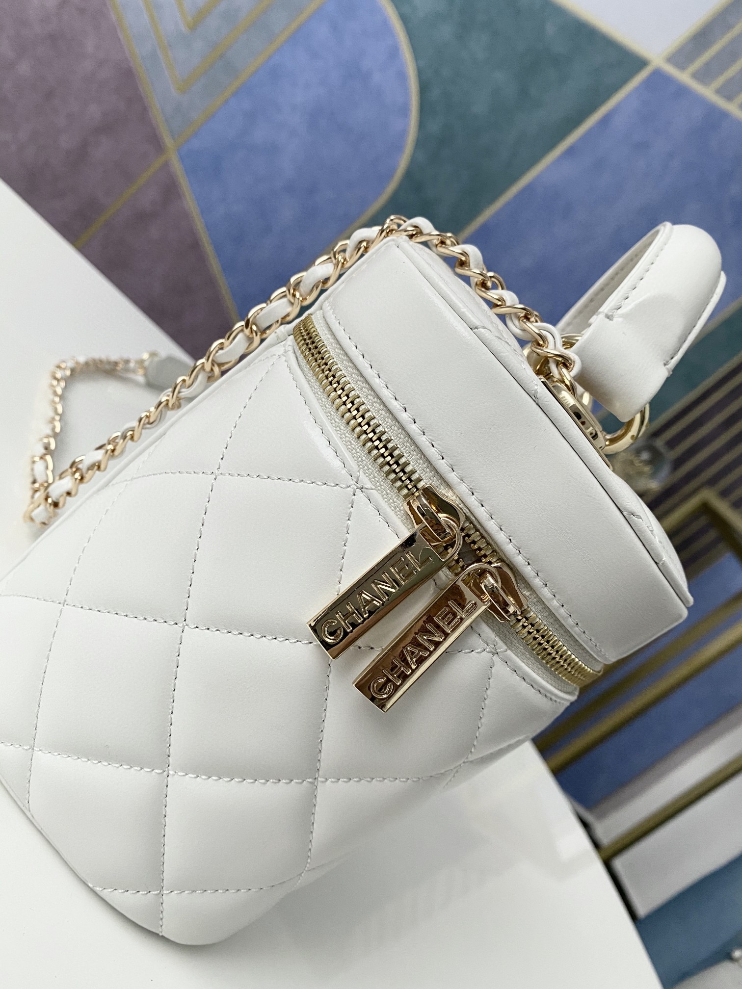 Chanel Vanity Case Gold Hardware White For Women, Women’s Handbags, Shoulder Bags 9.4in/24cm 