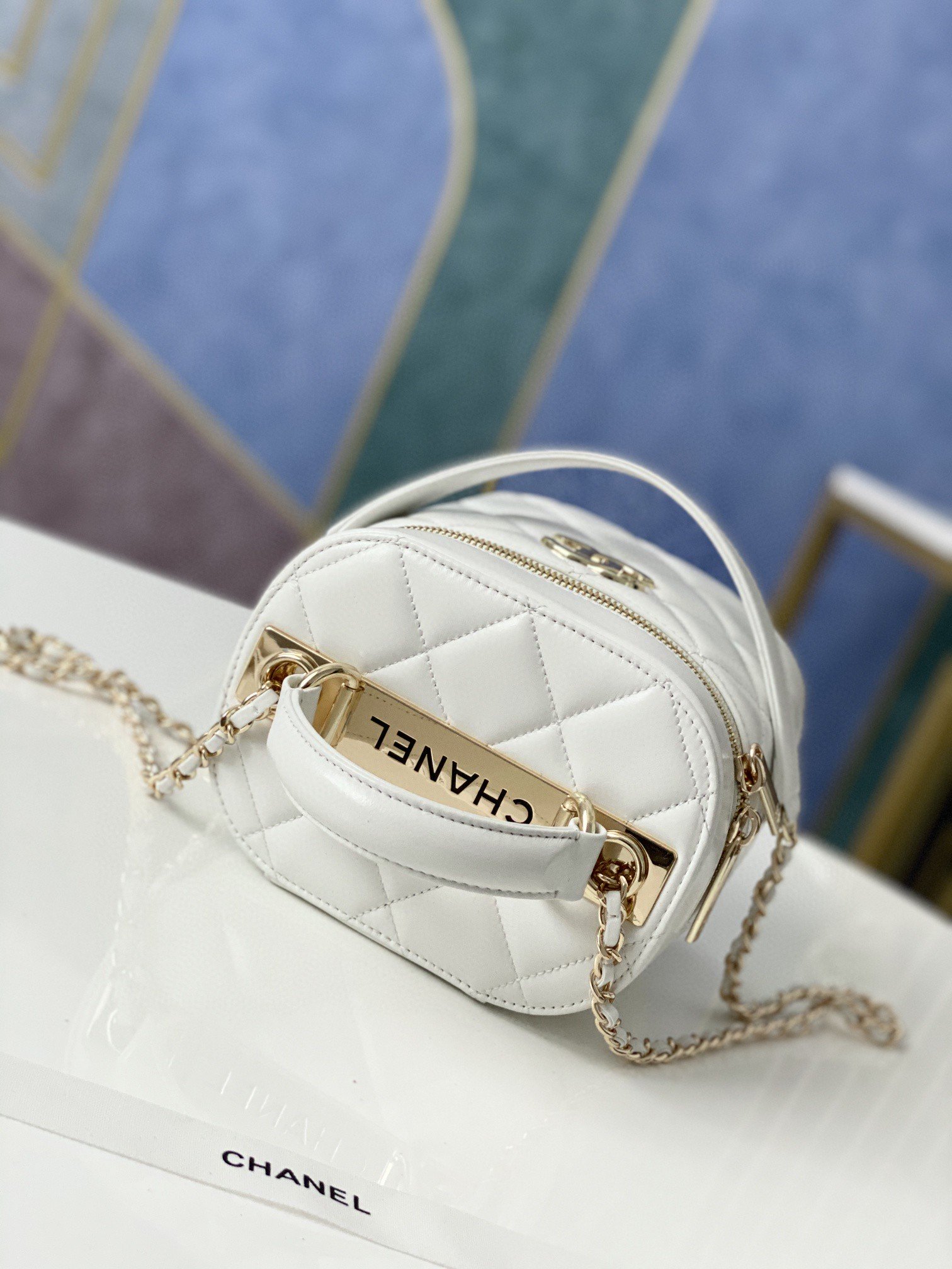 Chanel Vanity Case Gold Hardware White For Women, Women’s Handbags, Shoulder Bags 9.4in/24cm 