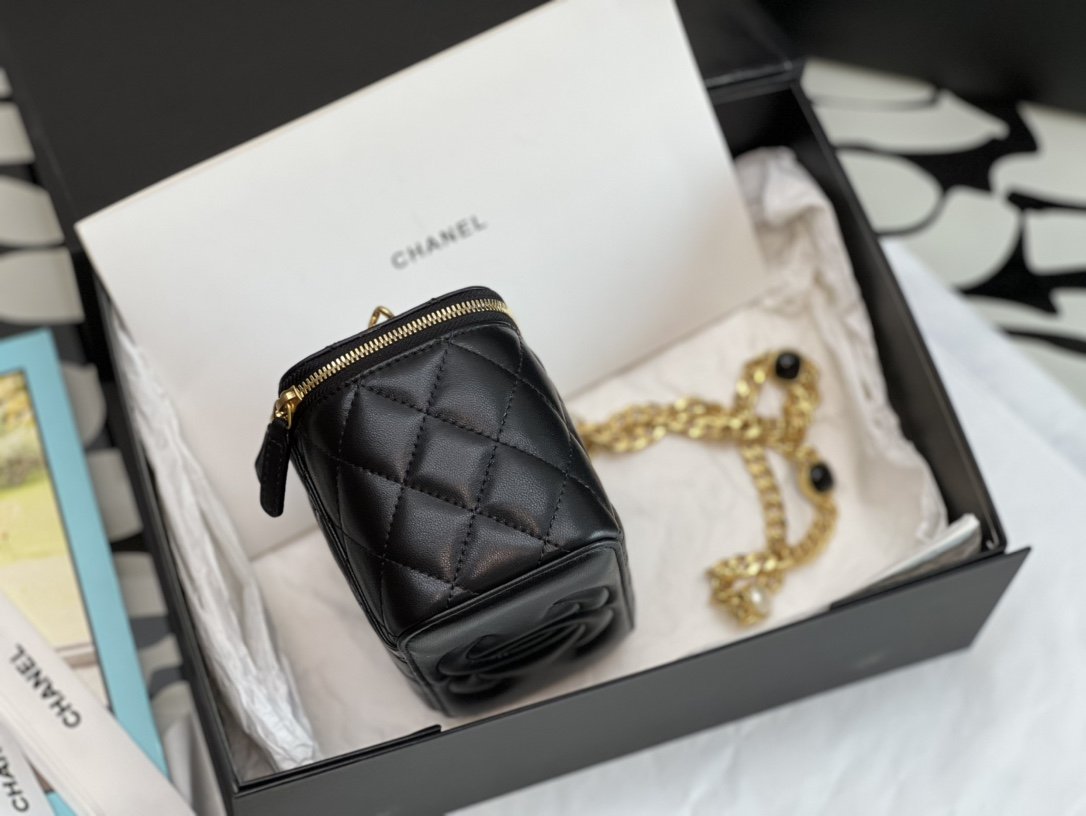 Chanel Vanity With Chain Black For Women, Women’s Bags 6.2in/16cm