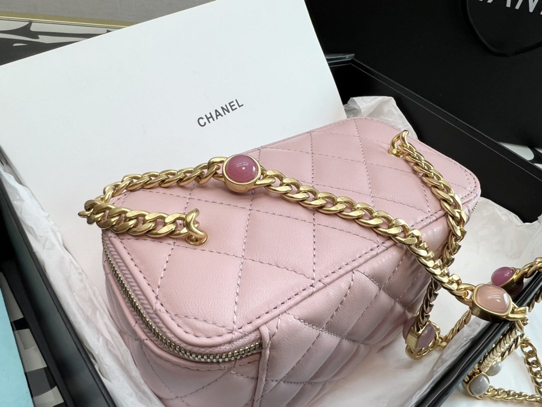 Chanel Vanity With Chain Light Pink For Women, Women’s Bags 6.2in/16cm
