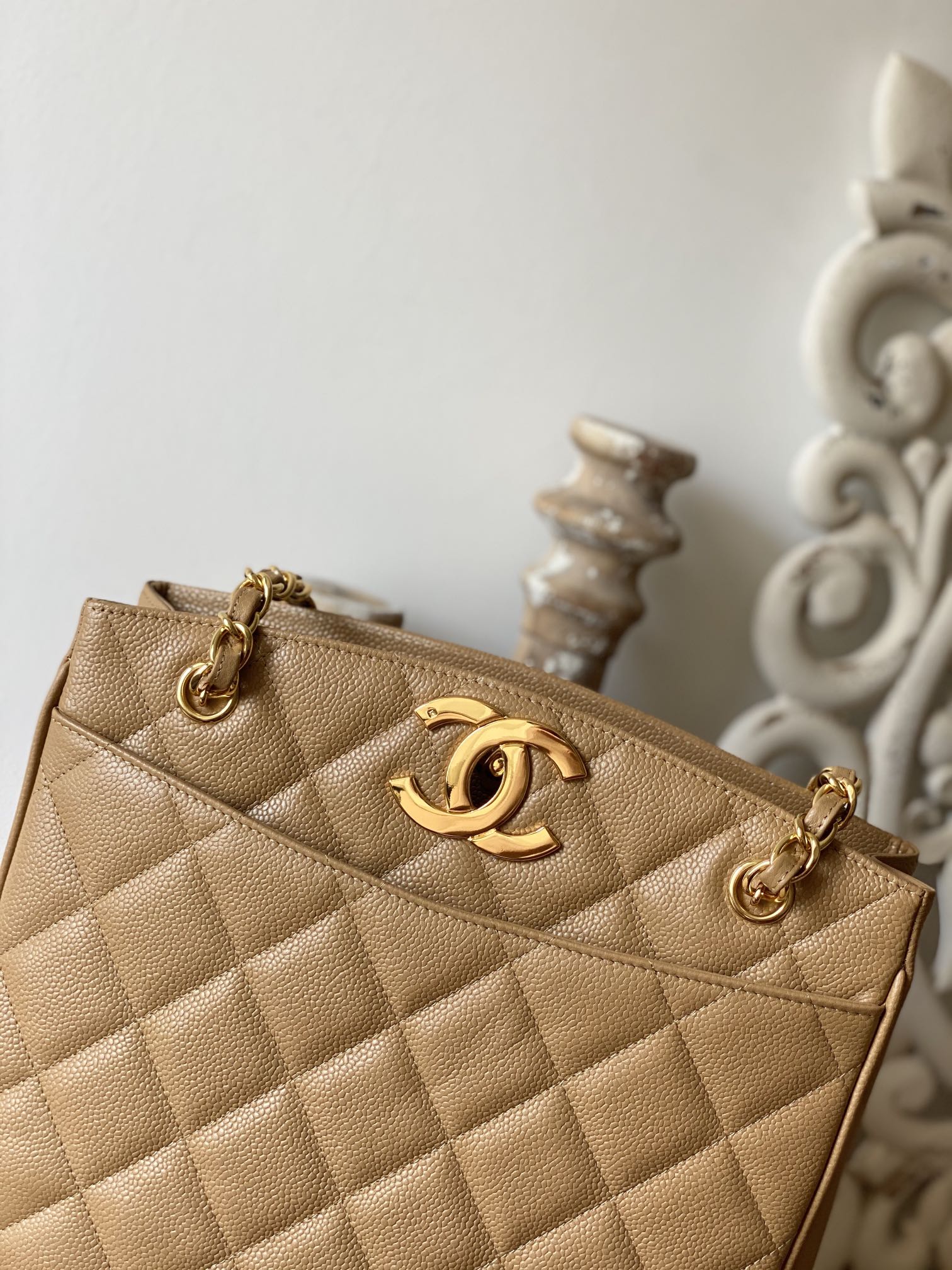 Chanel Vintage Beige Large Quilted Caviar Tote Bag For Women 28cm/11in