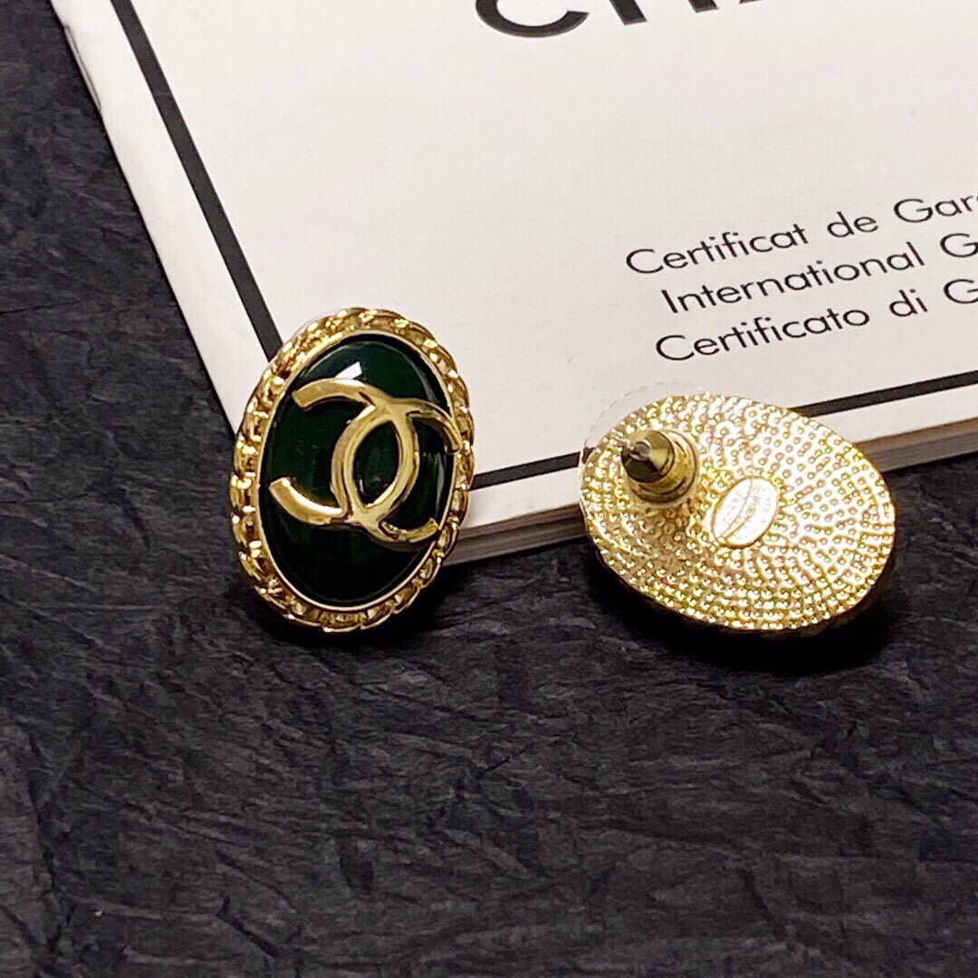 Chanel Vintage Clip Earrings Black For Women