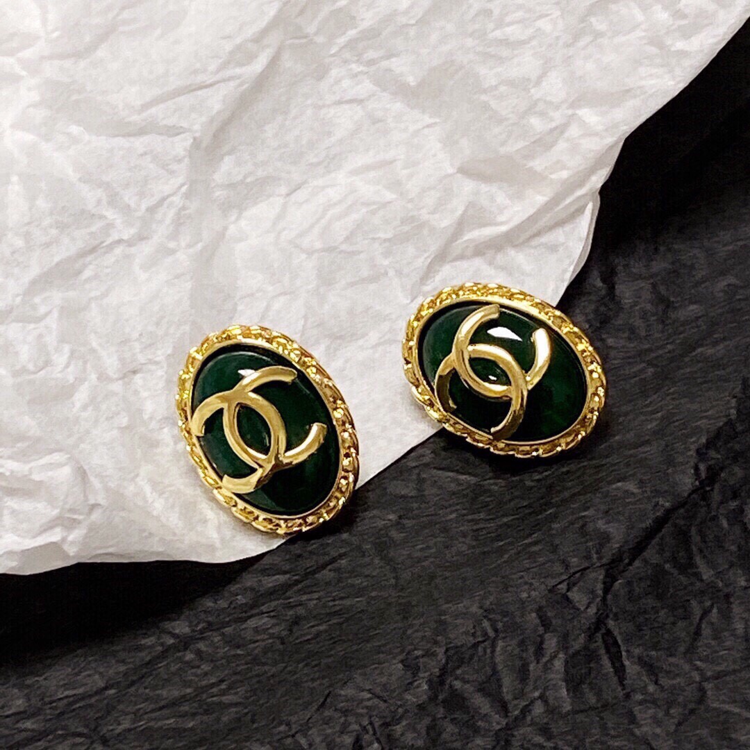 Chanel Vintage Clip Earrings Black For Women
