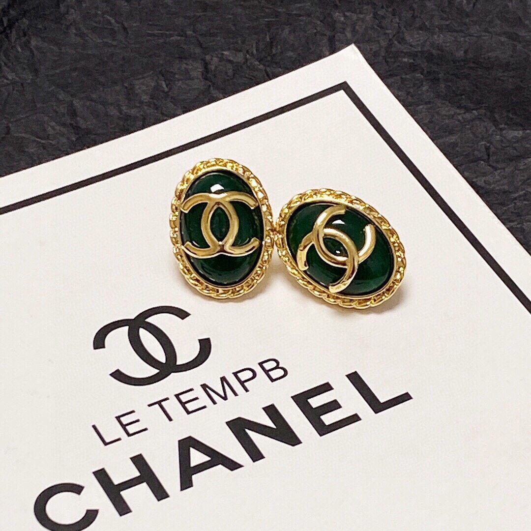 Chanel Vintage Clip Earrings Black For Women