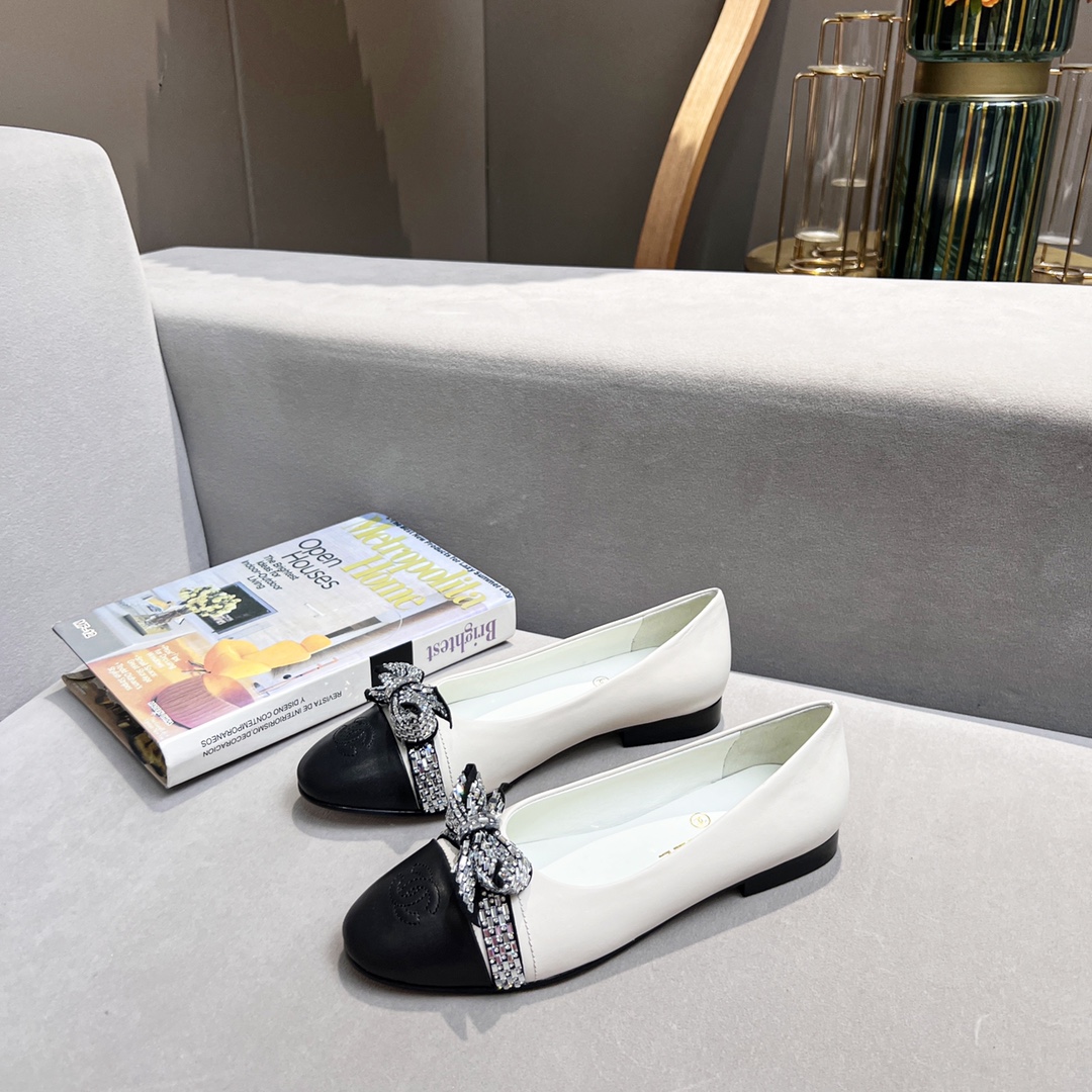 Chanel Women’s Ballerinas White For Women