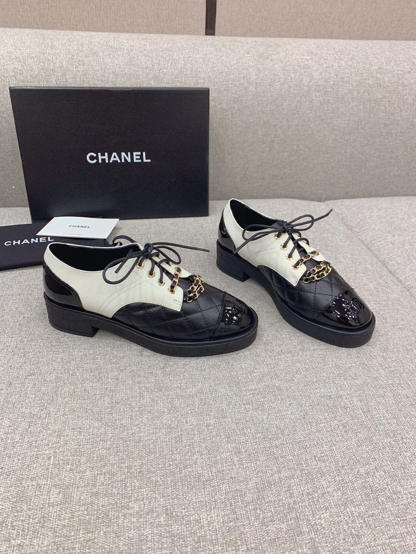 Chanel Women’s Lace- Ups With Gold Chain Black And White For Women 1.6in/4cm