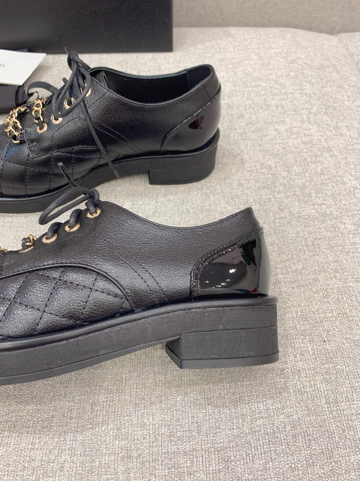 Chanel Women’s Lace- Ups With Gold Chain Black For Women 1.6in/4cm
