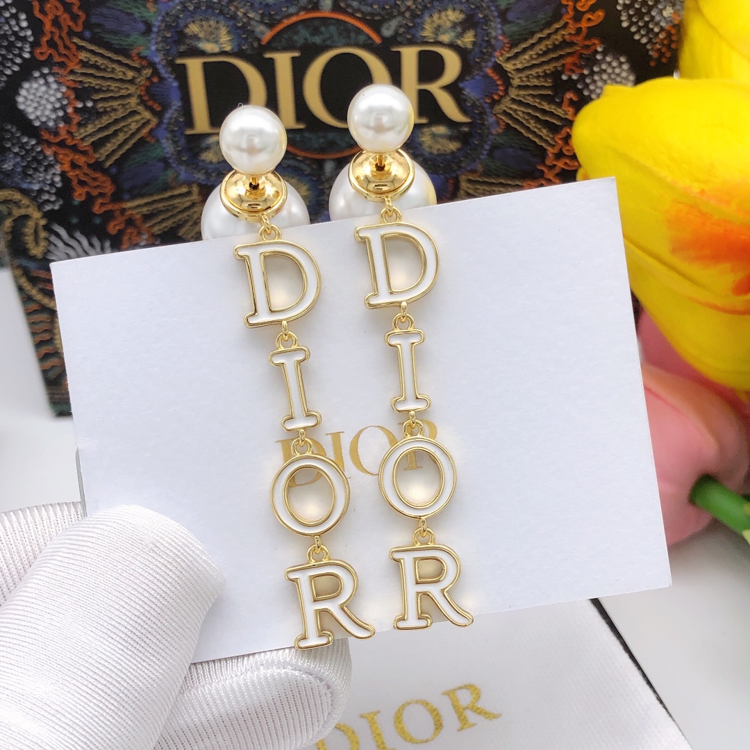Christian Dior 21 Autumn Earrings Gold For Women