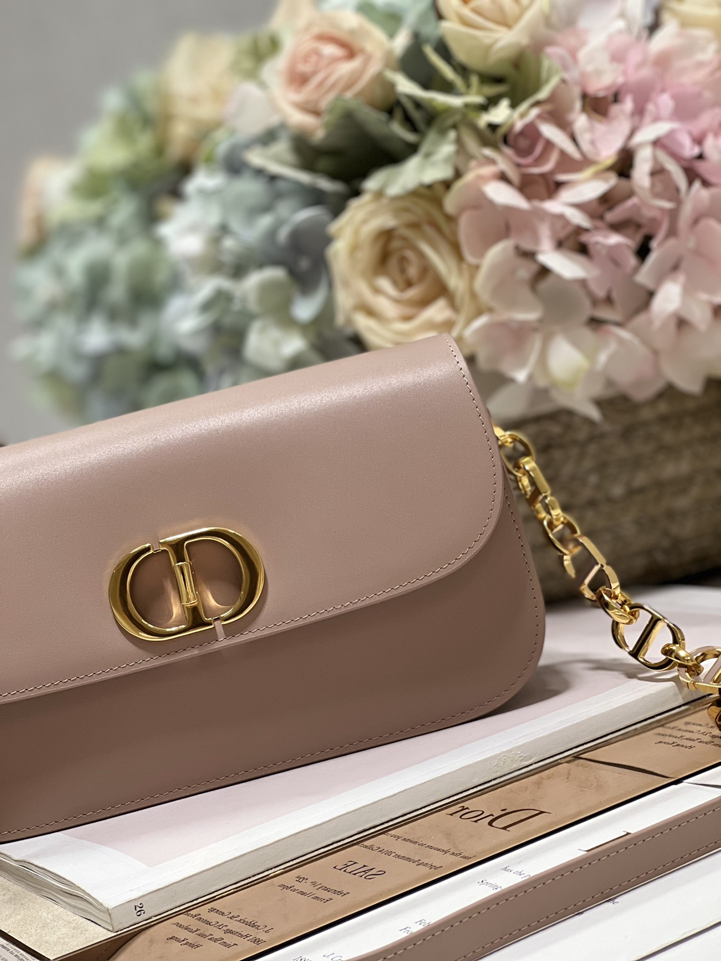 Christian Dior 30 Montaigne Avenue Bag Black/White/Blue/Beige/Light Pink For Women 9 in/ 22.5cmUMOA_