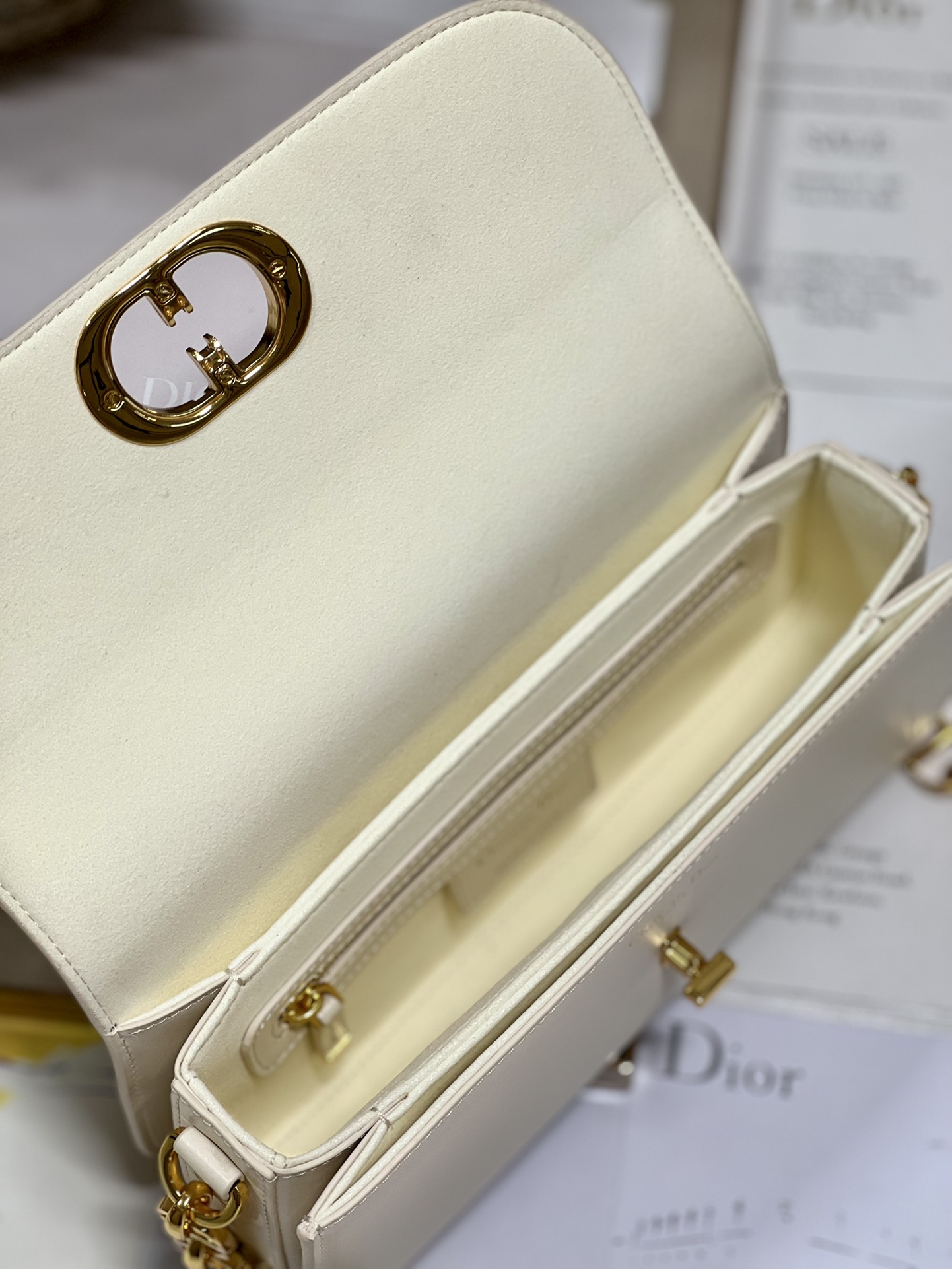 Christian Dior 30 Montaigne Avenue Bag Black/White/Blue/Beige/Light Pink For Women 9 in/ 22.5cmUMOA_