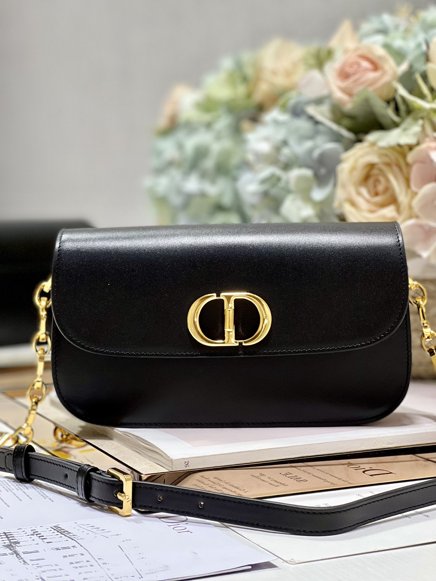 Christian Dior 30 Montaigne Avenue Bag Black/White/Blue/Beige/Light Pink For Women 9 in/ 22.5cmUMOA_