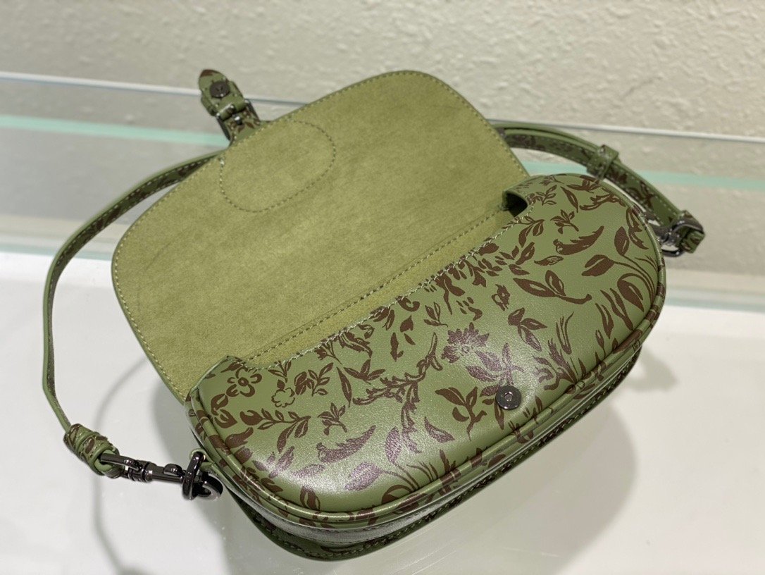 Christian Dior Bobby East-West Bag Green, For Women, Women’s Handbags 8.5in/21cm CD
