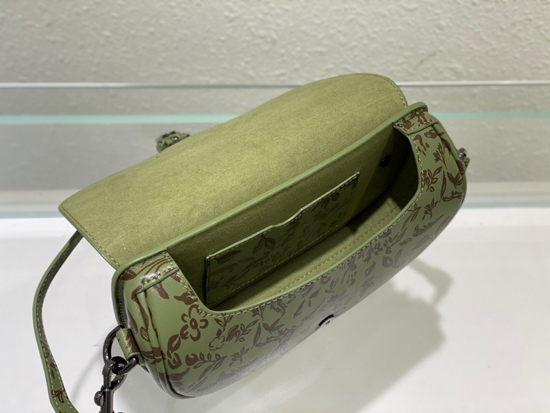 Christian Dior Bobby East-West Bag Green, For Women, Women’s Handbags 8.5in/21cm CD