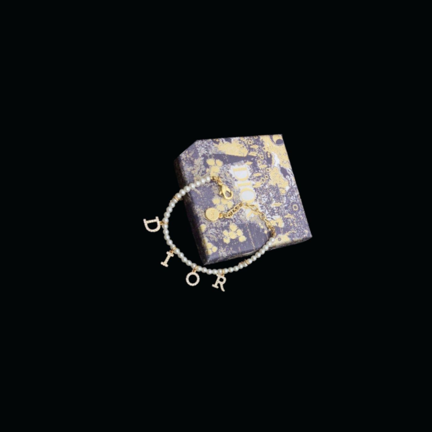 Christian Dior Dangling The Letter D-I-O-R Frame Bracelet Gold Tone For Women