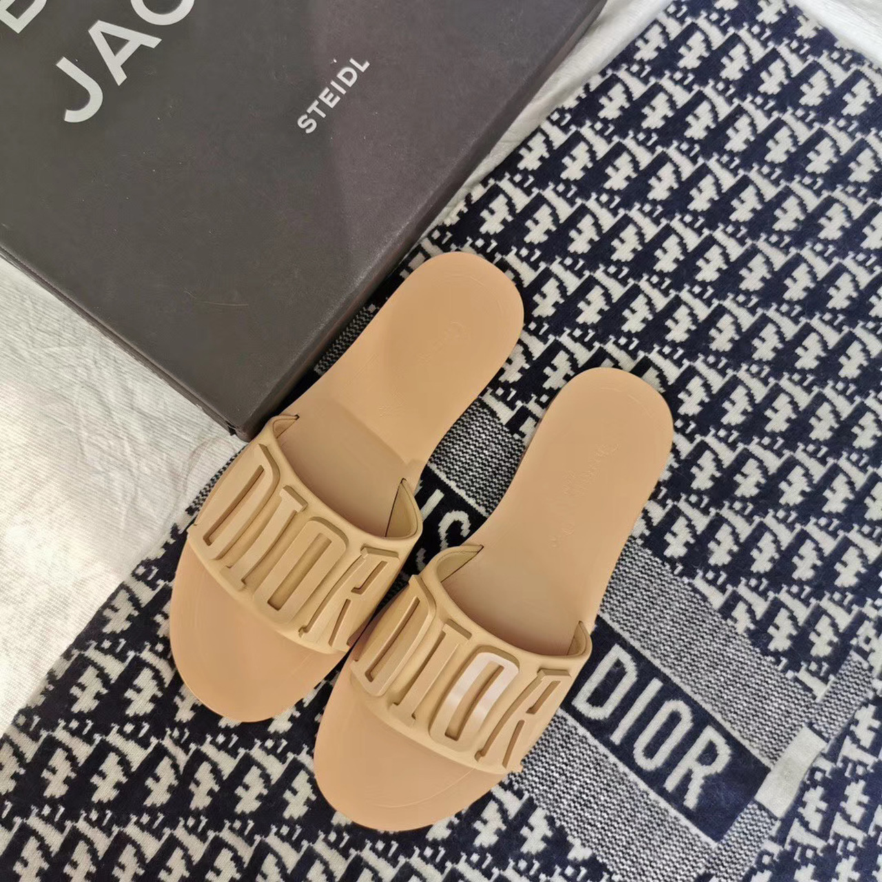 Christian Dior Diorevolution Flat Beige For Women CD