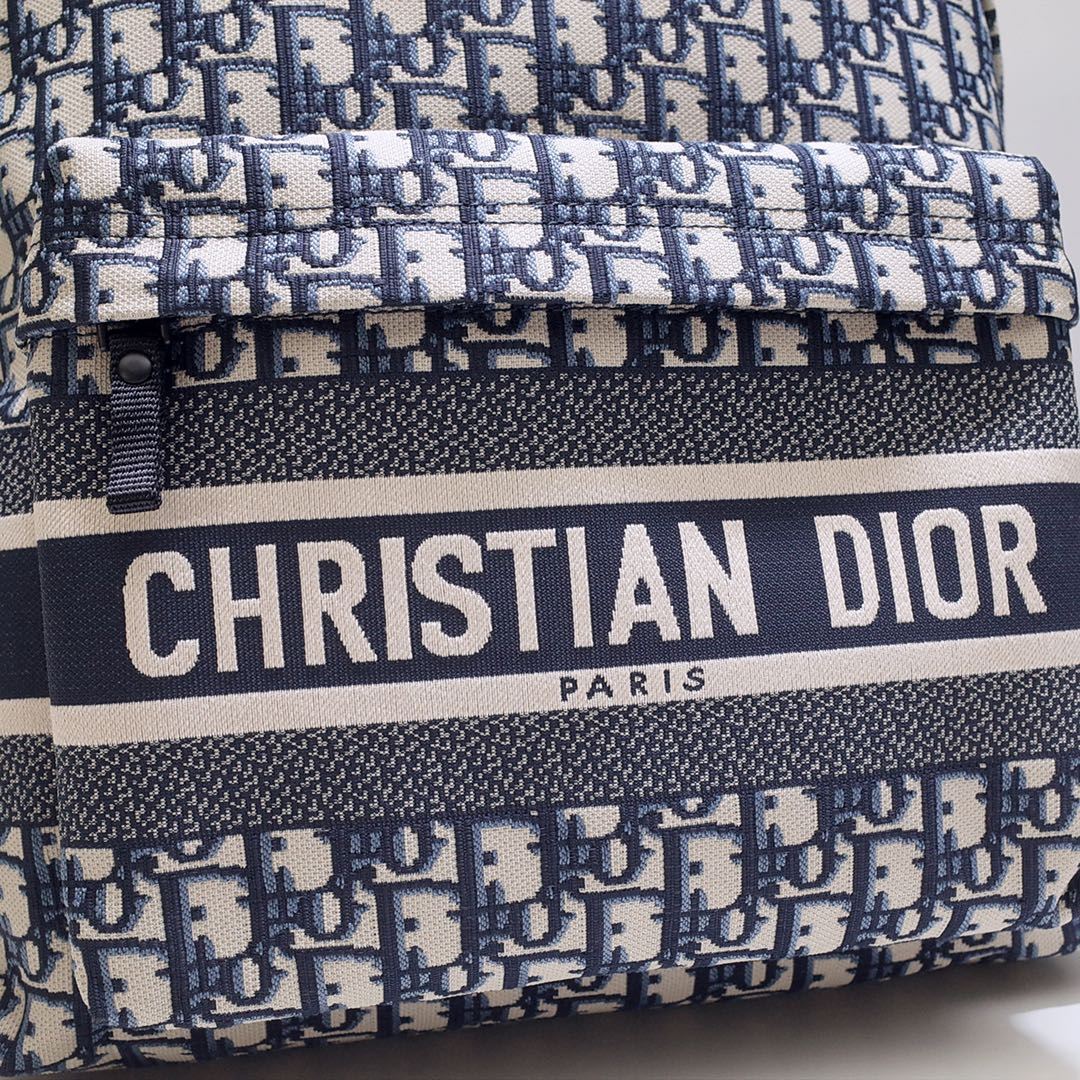 Christian Dior Diortravel Backpack Beige For Men 16 in/41 cmSTZQ_