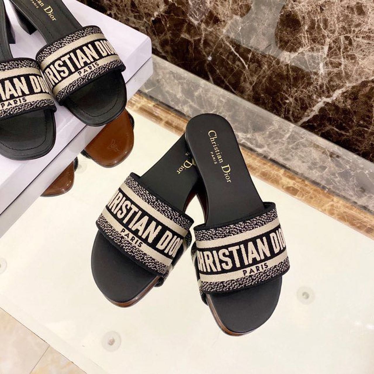 Christian Dior Dway Slide Black Embroidered Cotton For Women CD KCQ166ERC_S56B