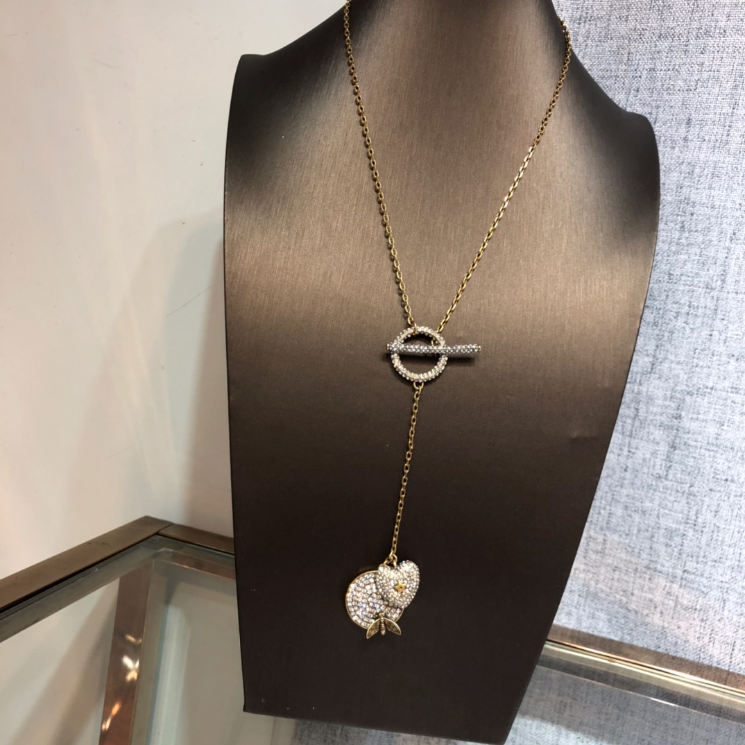 Christian Dior Heart And Round Shape Pendant Necklace Gold Tone For Women