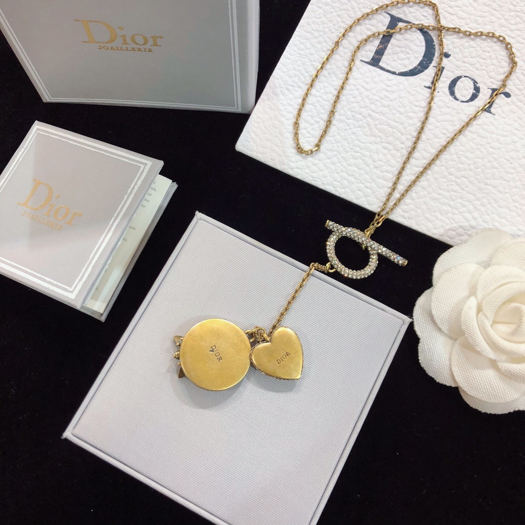 Christian Dior Heart And Round Shape Pendant Necklace Gold Tone For Women