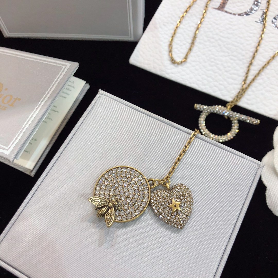 Christian Dior Heart And Round Shape Pendant Necklace Gold Tone For Women
