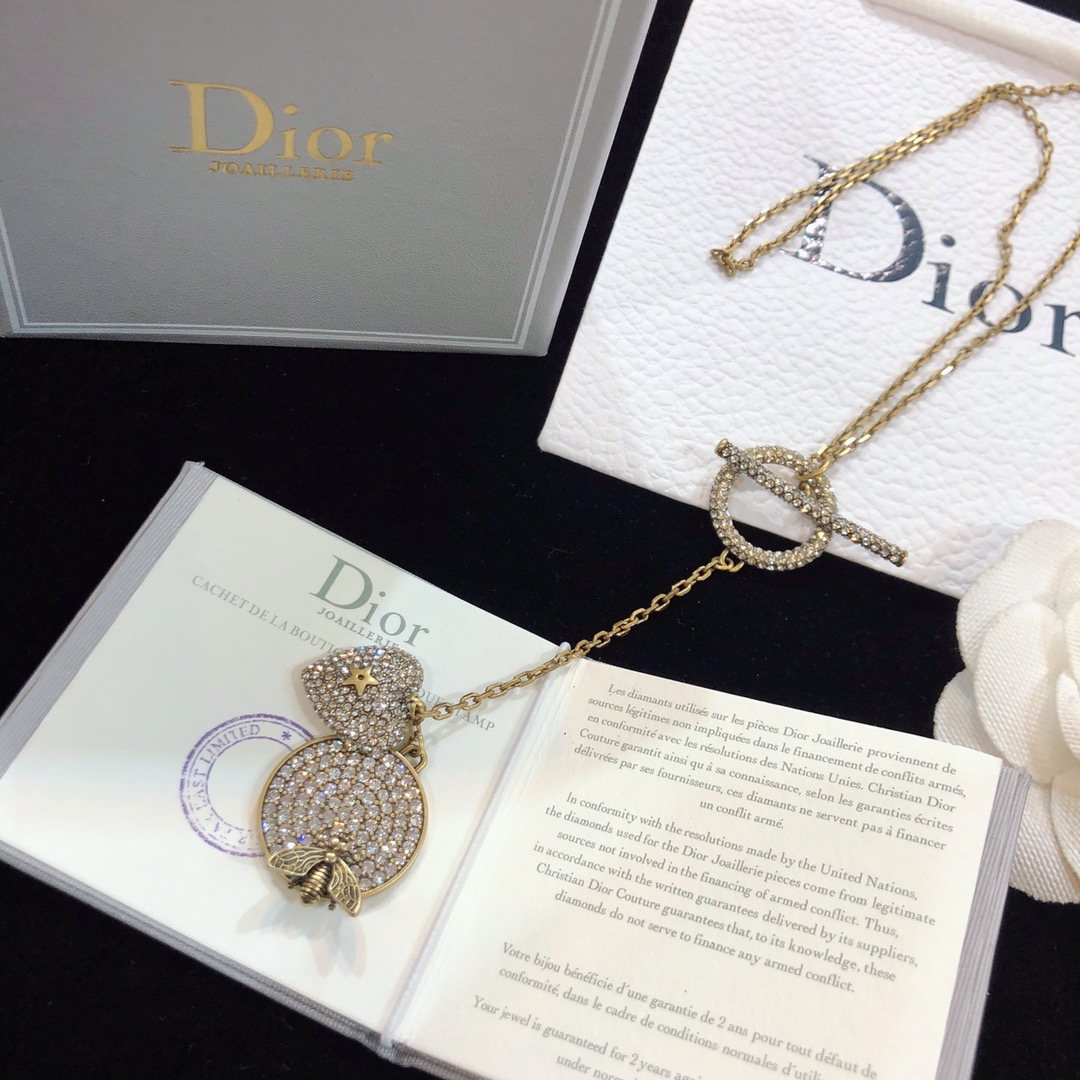 Christian Dior Heart And Round Shape Pendant Necklace Gold Tone For Women