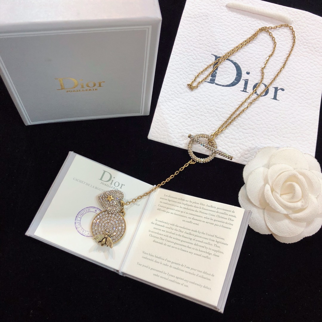 Christian Dior Heart And Round Shape Pendant Necklace Gold Tone For Women