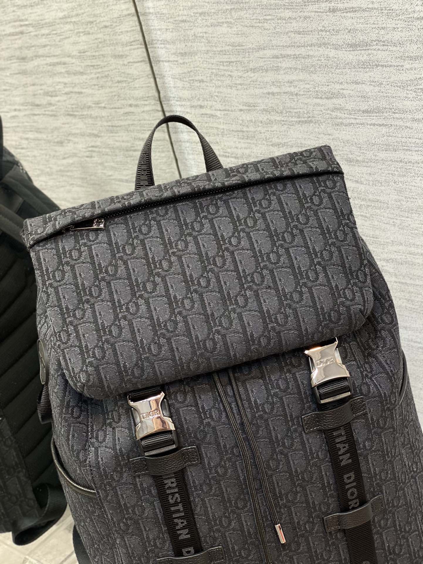 Christian Dior Hit The Road Backpack Black/White For Men 16.7 in/42.5 cm