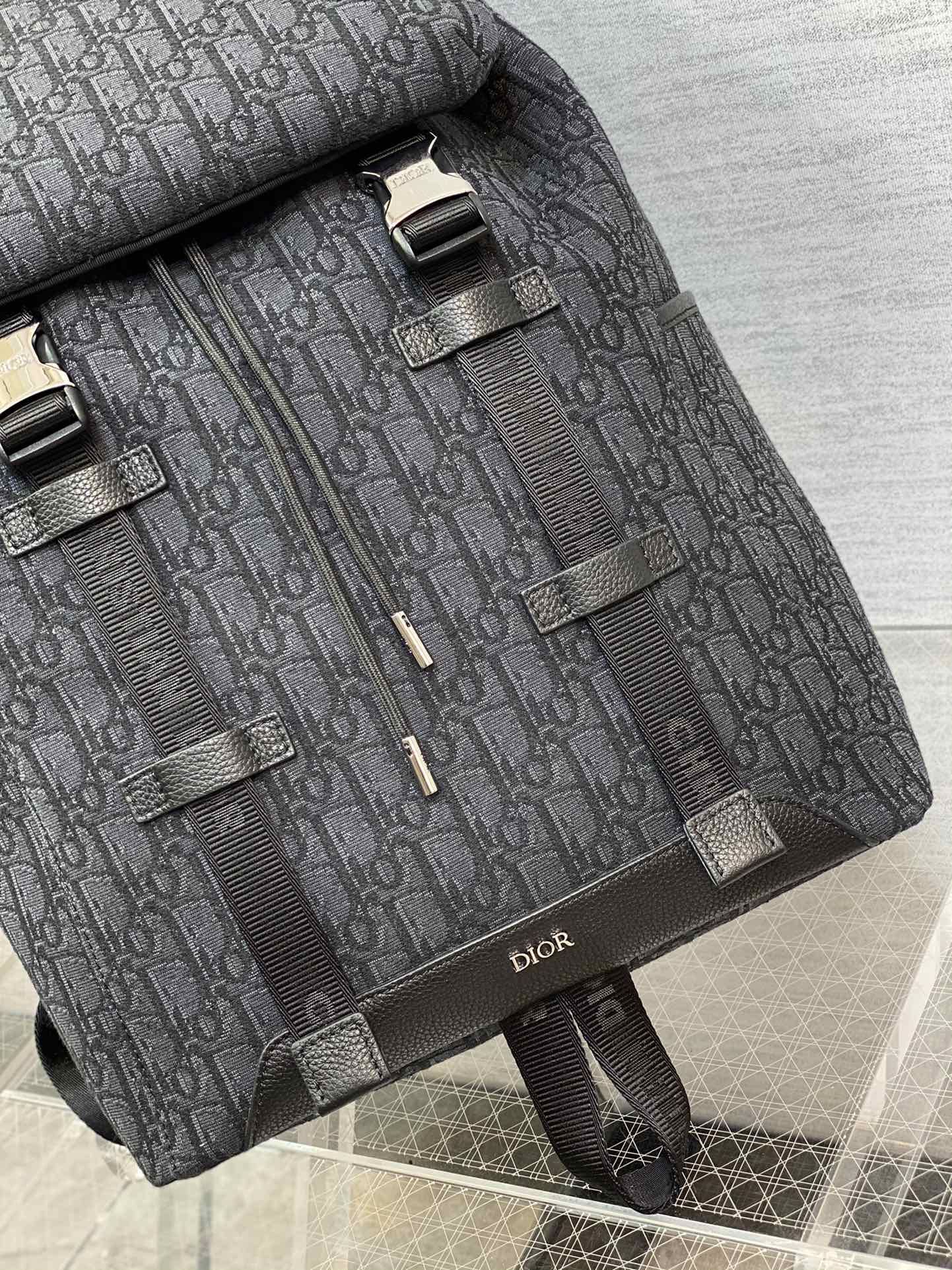 Christian Dior Hit The Road Backpack Black/White For Men 16.7 in/42.5 cm