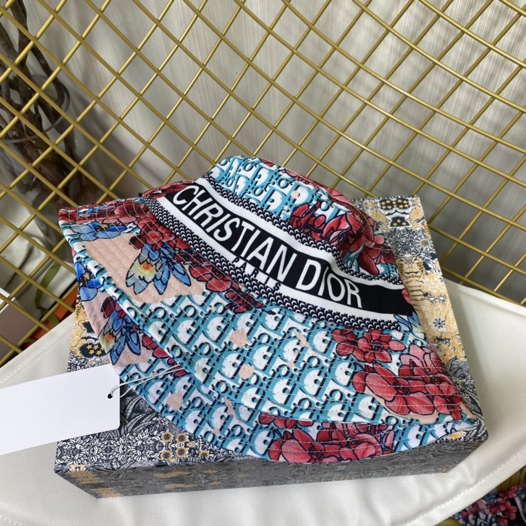 Christian Dior Jack Dior Bucket Hat With Multiple Color