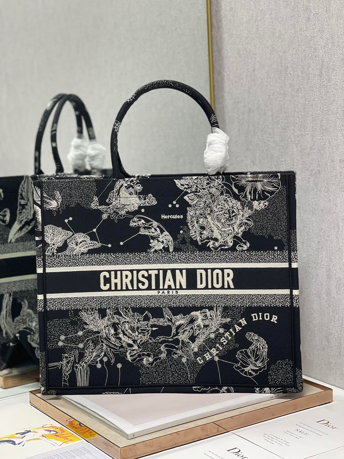 Christian Dior Large Dior Book Tote Black And White, For Women, Women’s Handbags 16.5in/42cm CD