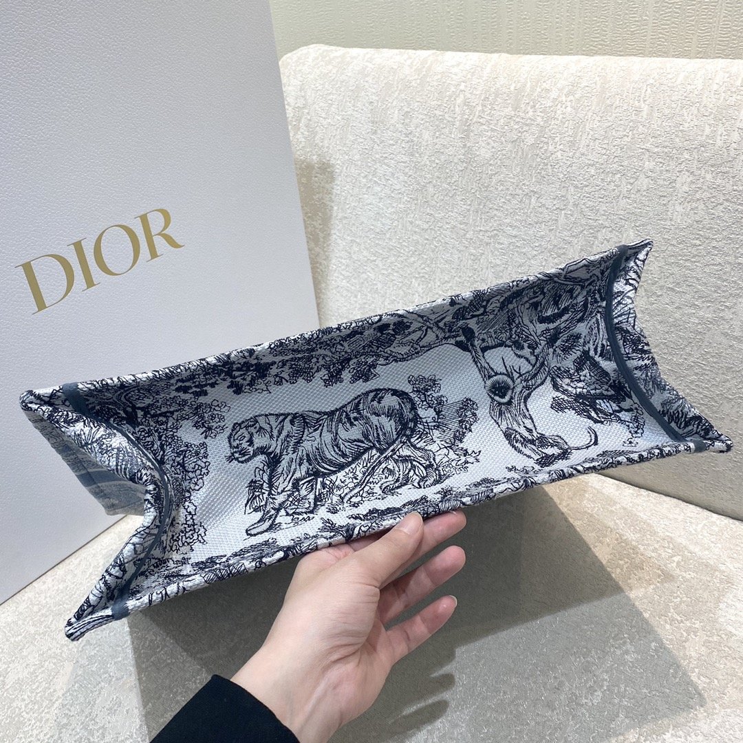 Christian Dior Large Dior Book Tote Blue and White Cornely Embroidery, Blue, For Women Women’s Handbags, Shoulder Bags, 42cm CDZRGO_