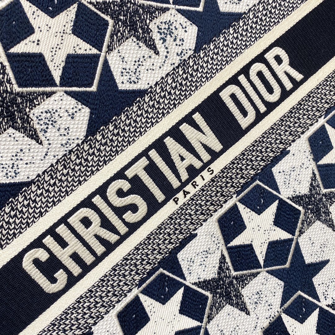 Christian Dior Large Dior Book Tote Blue and White Dior Étoile Embroidery, Blue/White, For Women Women’s Handbags, 41cm CDZTQX_