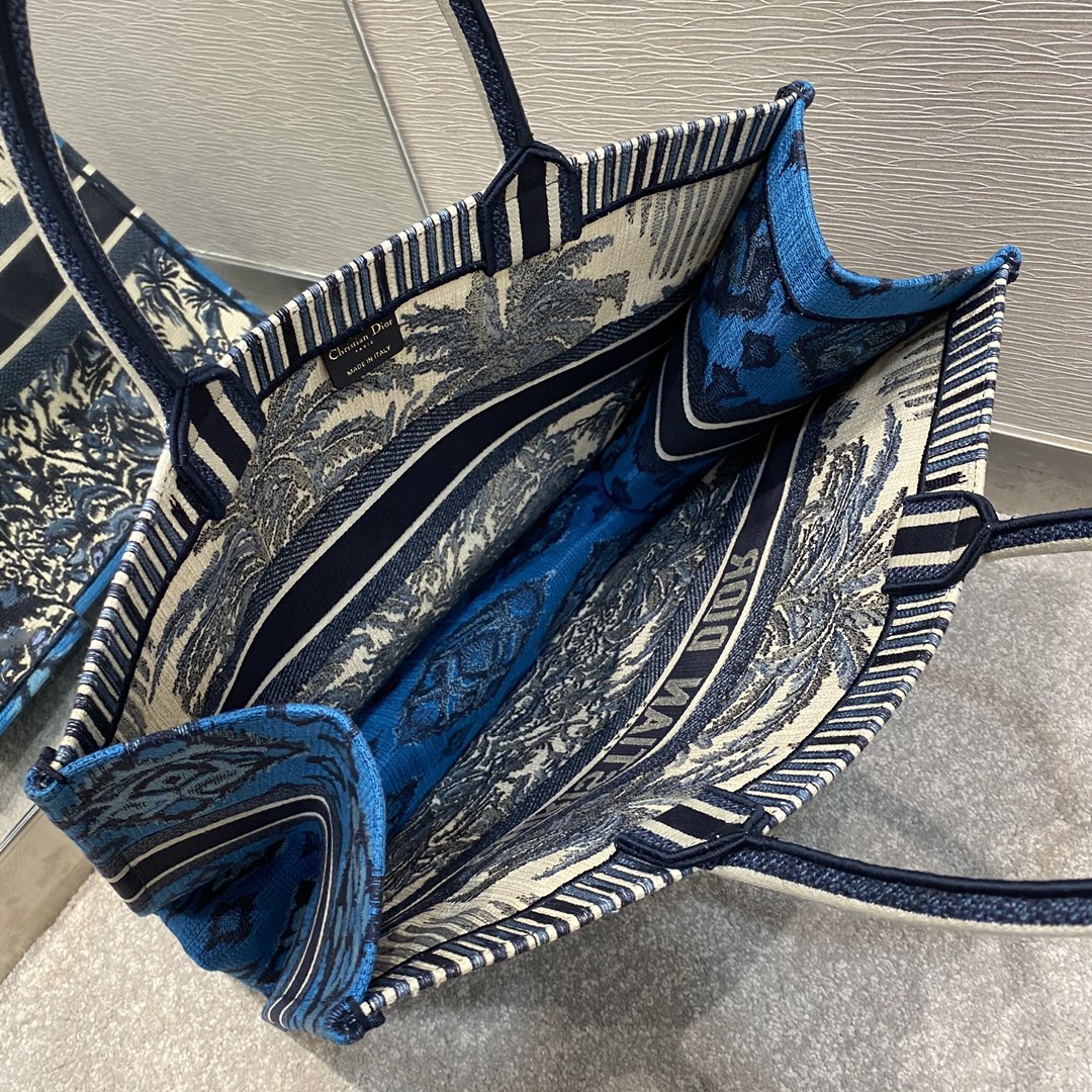 Christian Dior Large Dior Book Tote Blue For Women 16.5in/42cm CDZRIW